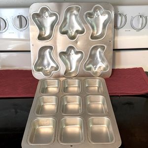 Novelty Cupcake Pans